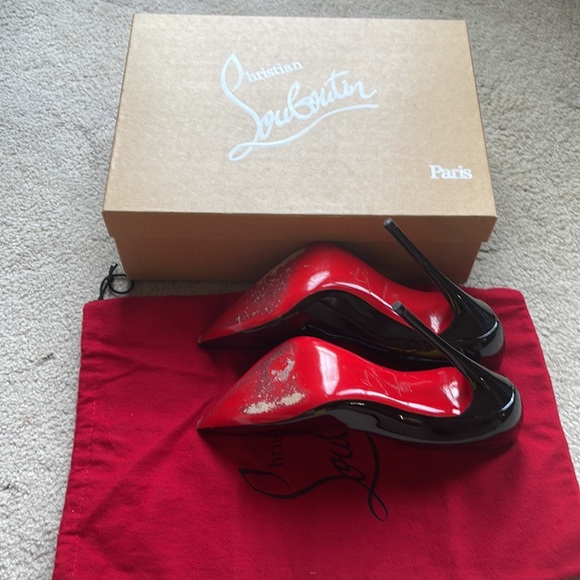 Authentic So Kate ! Size 6! Box and shoe bag included! light Scratch on heel - Picture 6 of 6